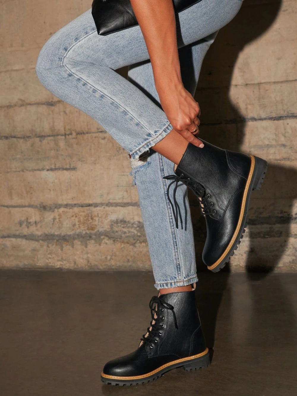 New Vici Oasis Society Brycen Faux Leather Lace Up Boots in Black Size 7.5 $68
